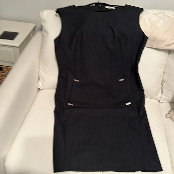 Calvin Klein sleeveless dress with metal buckles on corner of side pockets - Picture 4 of 4
